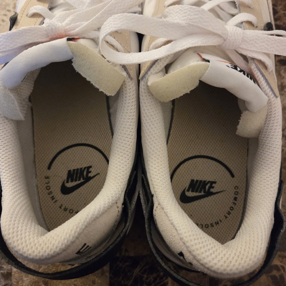 Nike Waffle Debut Women's sz 8 Low Top Lace-Up Sneakers Sanddrift casual active - Picture 12 of 16
